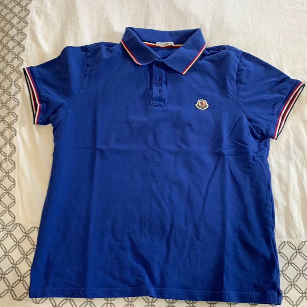 Men’s moncler polo shirt. Only worn a couple times. Medium.